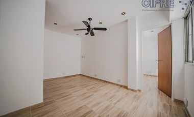 PH USO PROFESIONAL - IMPECABLE - En 2 plantas 242m2 al frente - Villa Urquiza