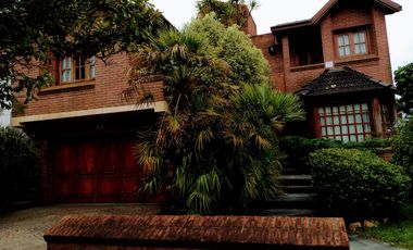 CASA EN VENTA EN BARRIO SAN RAFAEL MAR DE AJO- CUATRO AMBIENTES