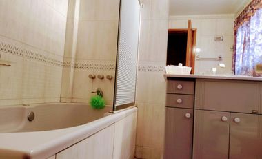CASA EN VENTA EN BARRIO SAN RAFAEL MAR DE AJO- CUATRO AMBIENTES