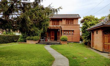 CASA EN VENTA EN BARRIO SAN RAFAEL MAR DE AJO- CUATRO AMBIENTES