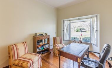 En venta Ayres de Pilar divina casa de 4 dorm sobre  terreno de 1