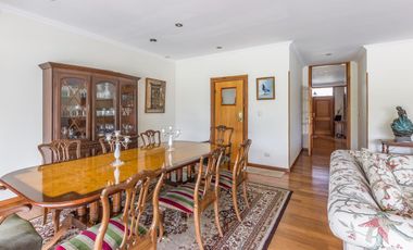 En venta Ayres de Pilar divina casa de 4 dorm sobre  terreno de 1