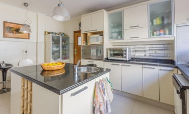 En venta Ayres de Pilar divina casa de 4 dorm sobre  terreno de 1