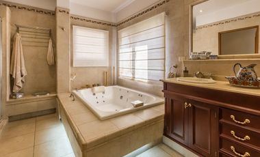 En venta Ayres de Pilar divina casa de 4 dorm sobre  terreno de 1