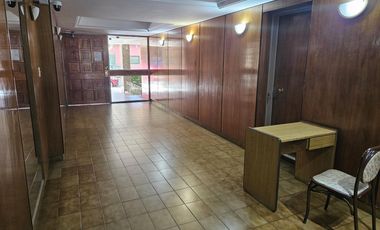 Muy buen depto de dos ambientes en alquiler . Amoblado y equipado.