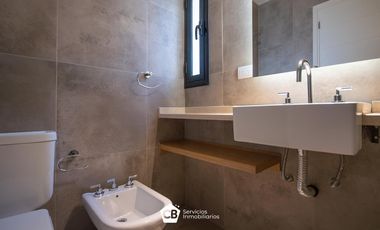 CASA en Terrazas de La Estanzuela – ¡Con Pileta y Vista Increíble!