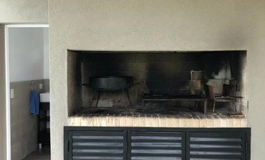 Casa en Countries/B.Cerrado (Escobar)