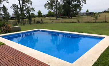 Casa en Countries/B.Cerrado (Escobar)