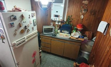 MUY LINDO 3 AMBIENTES EN VENTA CON BALCON SOBRE AV. MAIPU, OLIVOS