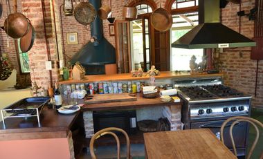 SE VENDE IMPORTANTE CASA QUINTA EN RINCON //