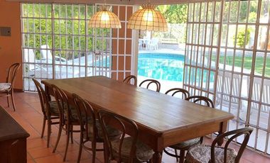 SE VENDE IMPORTANTE CASA QUINTA EN RINCON //