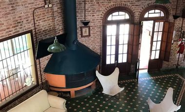 SE VENDE IMPORTANTE CASA QUINTA EN RINCON //