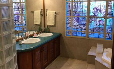 SE VENDE IMPORTANTE CASA QUINTA EN RINCON //
