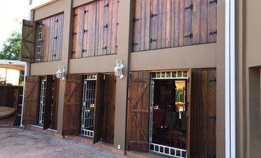 SE VENDE IMPORTANTE CASA QUINTA EN RINCON //