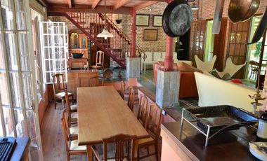 SE VENDE IMPORTANTE CASA QUINTA EN RINCON //