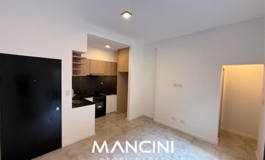 PH en venta de 2 ambientes con patio y parrilla - San Martín Centro