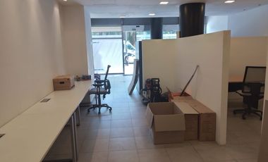 Carlos Pellegrini 1075 - Local en Alquiler