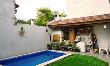 VENTA CASA 5 AMBIENTES EN FLORIDA MITRE