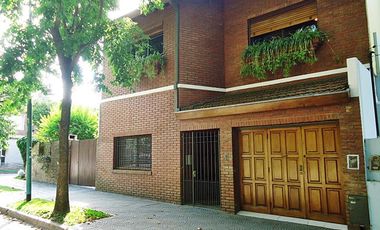 VENTA CASA 5 AMBIENTES EN FLORIDA MITRE