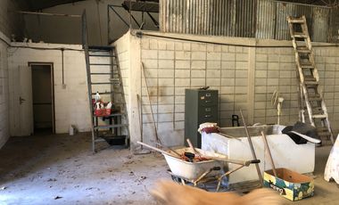 GALPON EN VENTA BARRIO LOS PORTEÑOS