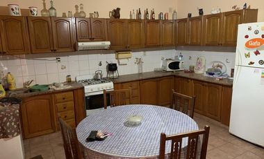 SANTILLI - LARREA 1057 - Florencio Varela