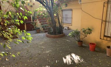 SANTILLI - LARREA 1057 - Florencio Varela