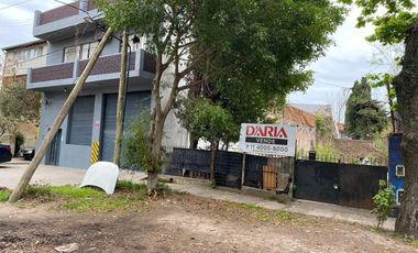 Lote en venta en zona comercial del Bajo de San Isidro