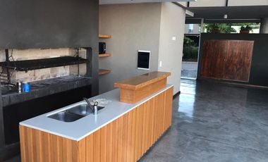 Departamento con muebles en el Complejo La Mansa. Islas del Golf. Nordelta