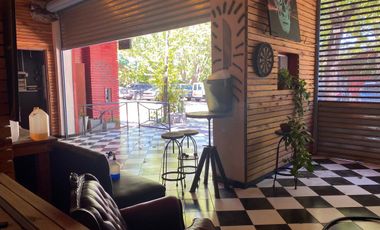 Local en venta con habilitación rubro gastronómico en el bajo de San Isidro