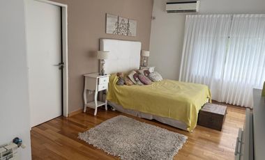 Casa en  Alquiler La Rufina 3 dorm