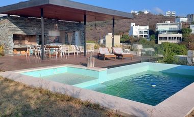Casa en  Alquiler La Rufina 3 dorm