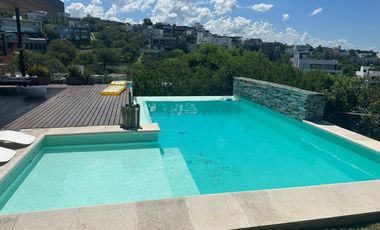 Casa en  Alquiler La Rufina 3 dorm