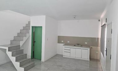 Departamento Duplex en alquiler- 3 Dormitorios 2 Baños - 150mts2 - Burzaco