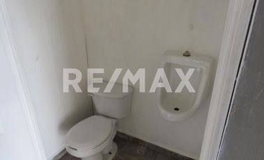 Local comercial a doble altura en renta - (3)