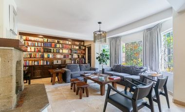 Casa con jardín