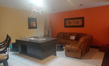 Casa en Renta para Habitación, oficinas, consultorio o academia, en Zavaleta.