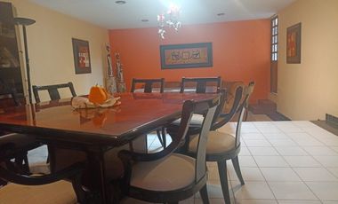 Casa en Renta para Habitación, oficinas, consultorio o academia, en Zavaleta.