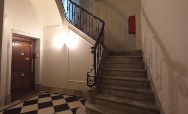 Centro departamento en alquiler, 4 ambientes + escritorio, baño, cocina, muy luminoso
