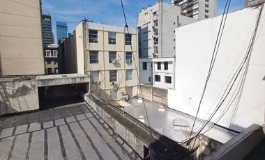 Centro departamento en alquiler, 4 ambientes + escritorio, baño, cocina, muy luminoso