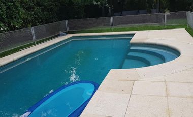 Casa en Abril Club De Campo