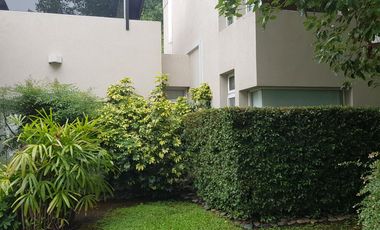 Casa en Abril Club De Campo