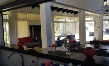 Casa en Abril Club De Campo