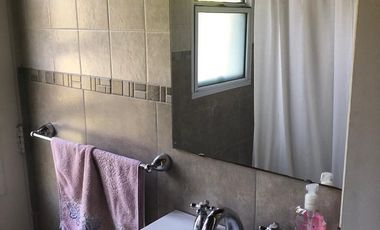 Venta casa en  Barrio Privado Las Condes en 1 planta sobre amplio lote.