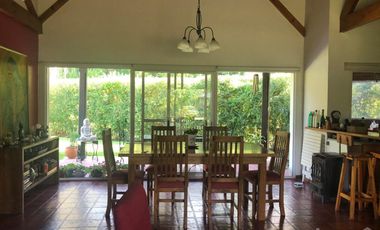 Venta casa en  Barrio Privado Las Condes en 1 planta sobre amplio lote.