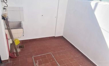 Monoambiente con Patio en el centro de Ballester