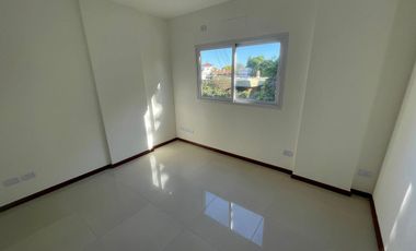 PH 4 amb- baño y toil - balcón- parrilla-Olivos