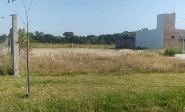 VENTA . Terreno sobre Avenida Principal, Apto Uso Comercial - Arroyo Seco