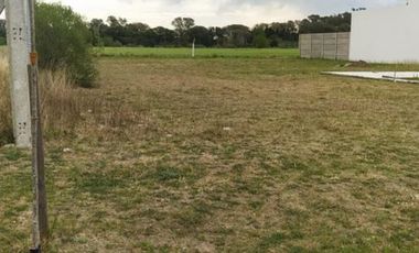 VENTA . Terreno sobre Avenida Principal, Apto Uso Comercial - Arroyo Seco