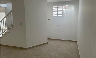 SE VENDE CASA EN GIRARDOR  ALCATRACES 2