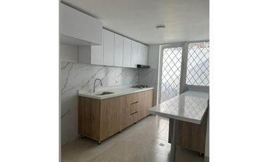 SE VENDE CASA EN GIRARDOR  ALCATRACES 2